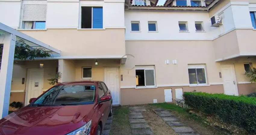 Sobrado 03 dormitórios, sendo 01 suíte, sótão com lareira(4o dorm) e  pátio, vaga para 02 veículos