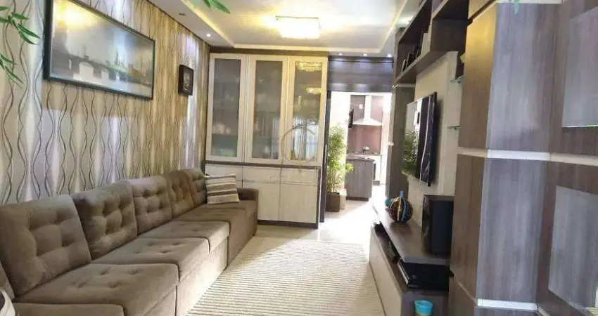 Casa com 3 dormitórios, suíte 4 banheiros e amplo pátio a venda em canoas.