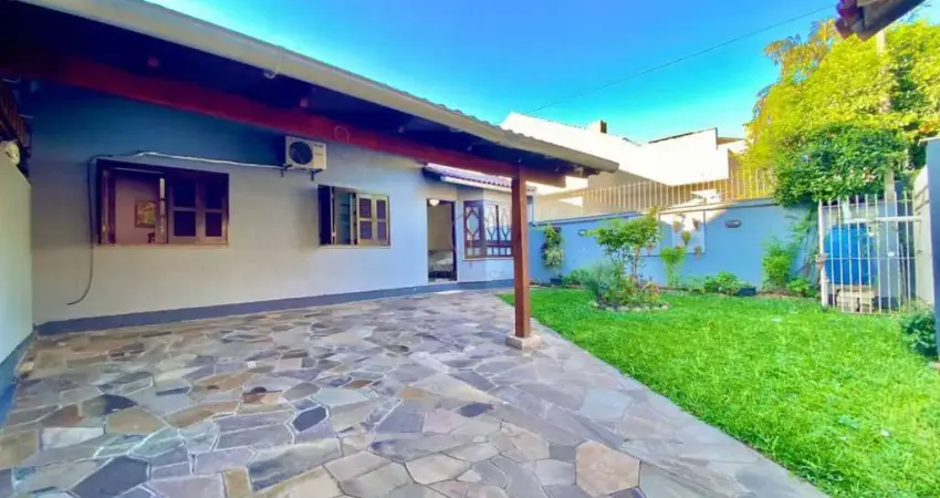 Casa térrea de 3 dormitórios-suíte  à venda moinhos de vento em canoas
