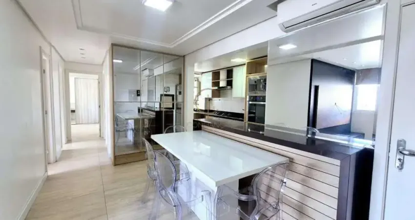 Apartamento com 3 dormitórios , 1 suíte, 2 vagas  no moinhos de vento