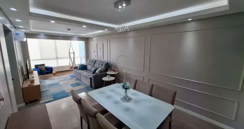 Lindo apartamento de 2 dormitórios no centro , com 1 vaga de garagem  coberta