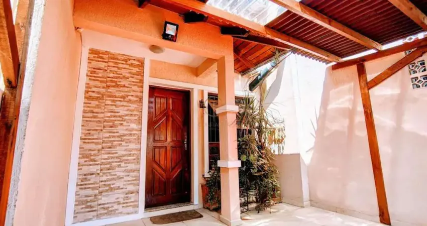 Sobrado 02 dormitórios, 02 vagas para veículos no bairro são josé