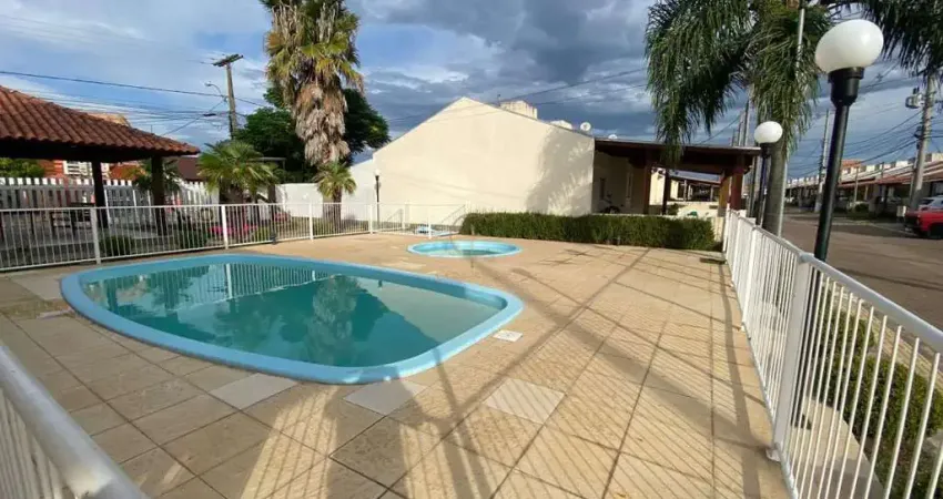 Casa térrea com 02 dormitórios em condomínio no olaria em canoas