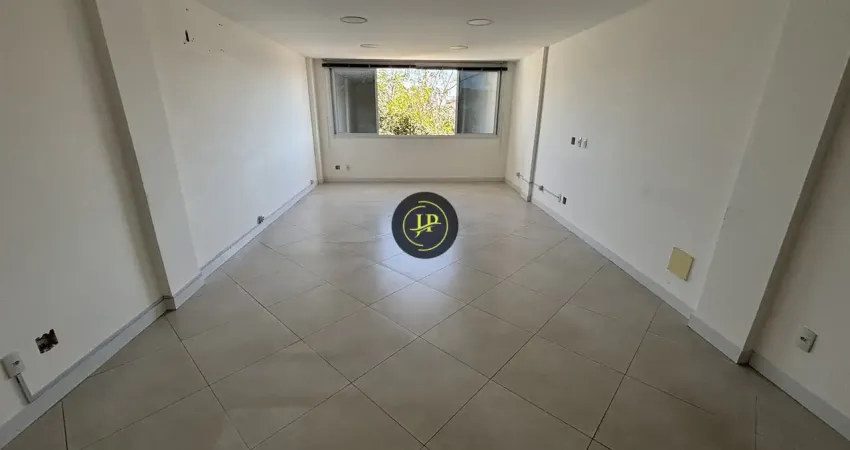 Sala com 42,90m² com elevador na avenida principal em colina de laranjeiras