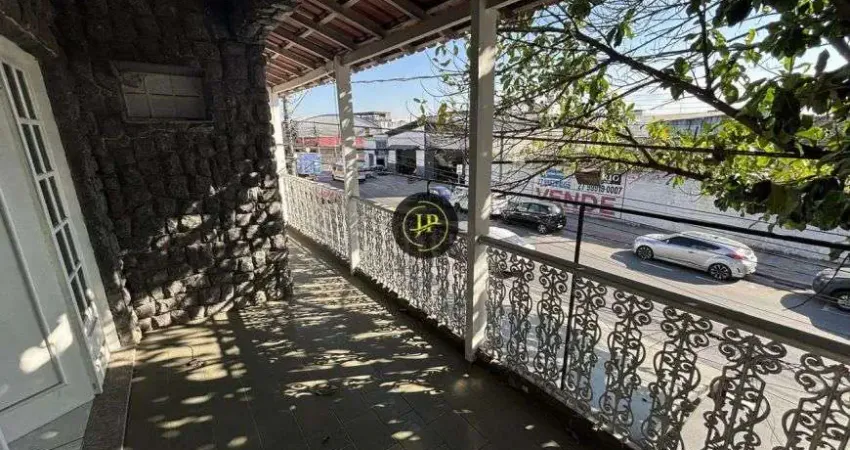 Casa residencial de 02 quartos/suíte com excelente localização em jardim limoeiro