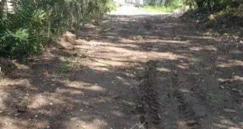 VARGEM GRANDE - Terreno de 120m2- Rua Serviente 6- RS 45.000,00 ou RS 25.000,00 de entrada + 10 x 2.000,00