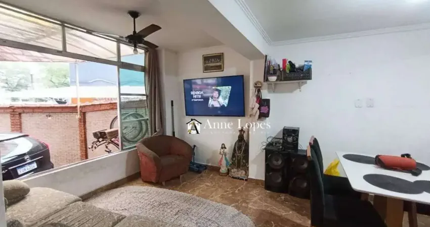 Casa sobrado no marapé !! independente e muito espaçosa com 03 dormitórios!! aqui na anne lopes corretora!!