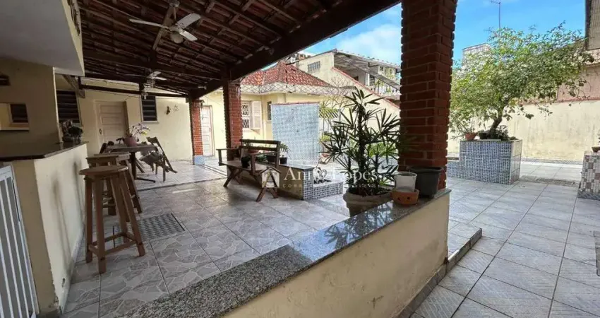 Oportunidade! lugar de paz!!casa com espaço bem amplo, pomar, quintal  ,03 quartos em são vicente!com edicula e garagem fechada!
