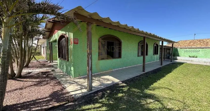 Casa 4 dormitórios ou + para venda em cidreira, centro, 4 dormitórios, 2 banheiros, 2 vagas