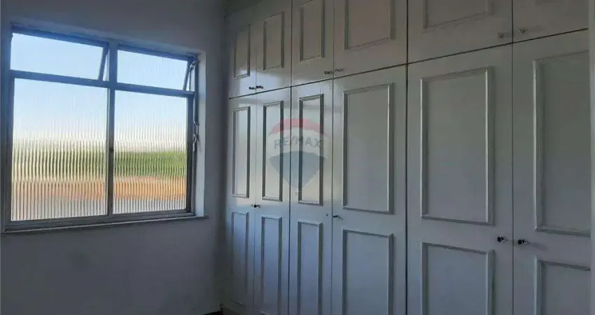 Apartamento de 53m² à venda com 2 quartos, prédio sem elevador em São Cristóvão, Rio de Janeiro