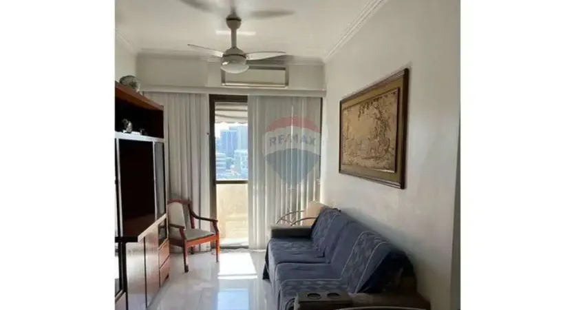 Apartamento moderno e aconchegante de 56 m2, 2 quartos e vaga à venda na praça da bandeira