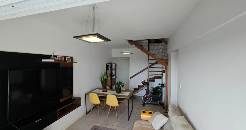 Cobertura duplex com piscina e vista mar, proximo a praia de vilas do atlantico