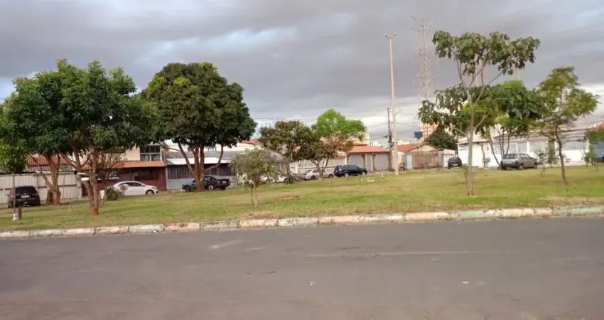 Casa simples a venda na qr 206 em samambaia casa com 2 quartos na frente e uma casa de fundos