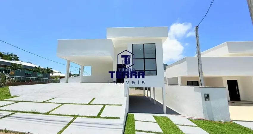 Casa linear 3 quartos com 2 suítes e quintal no pedra de inoã! primeira locação