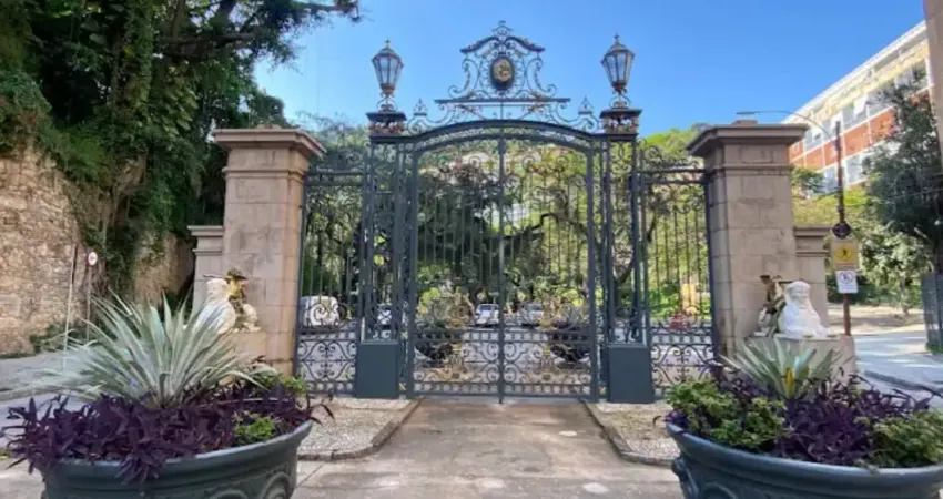 Ótimo apartamento em laranjeiras. localização privilegiada, próximo ao parque guinle, metrô e vasto comércio.