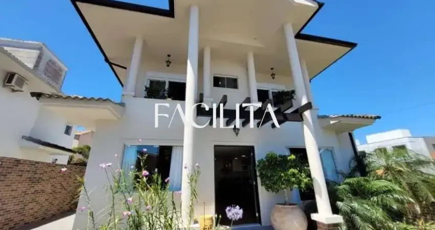 Casa com 3 quartos para alugar na Rua do Farol, 631, Campeche, Florianópolis