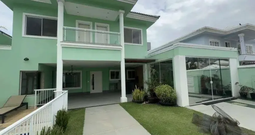 Linda casa condomínio fechado vargem pequena 5 quartos e 6 banheiros à venda, 293 m²