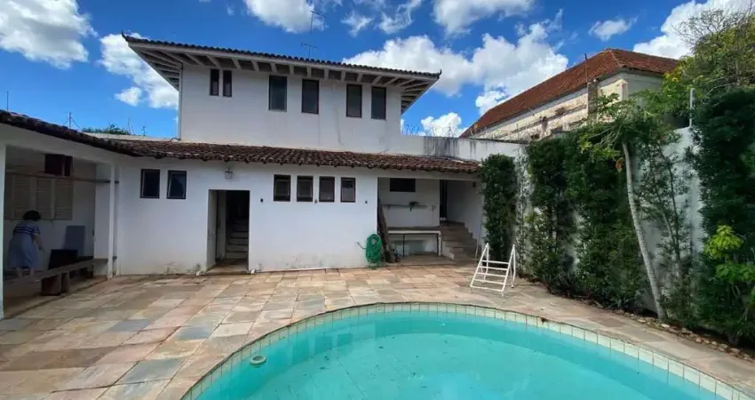 Casa à venda no Centro, Uberaba