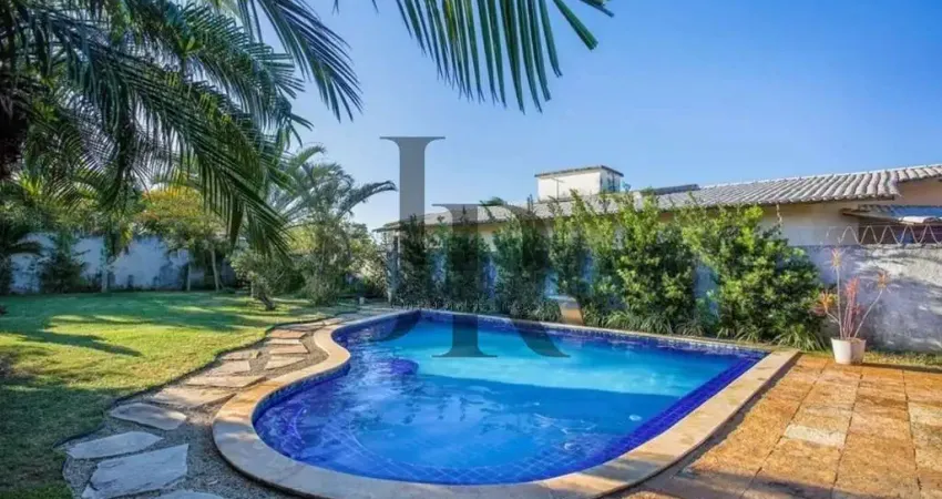 Casa com 4 quartos à venda na Rua José Ferreira Sobrinho, 448, Candelária, Natal