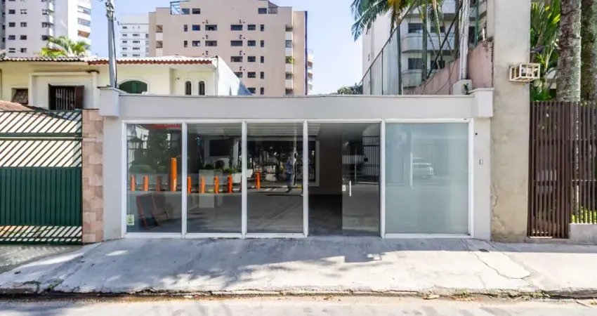 Casa comercial com 8 salas para alugar na Rua Nova York, 945, Brooklin Paulista, São Paulo