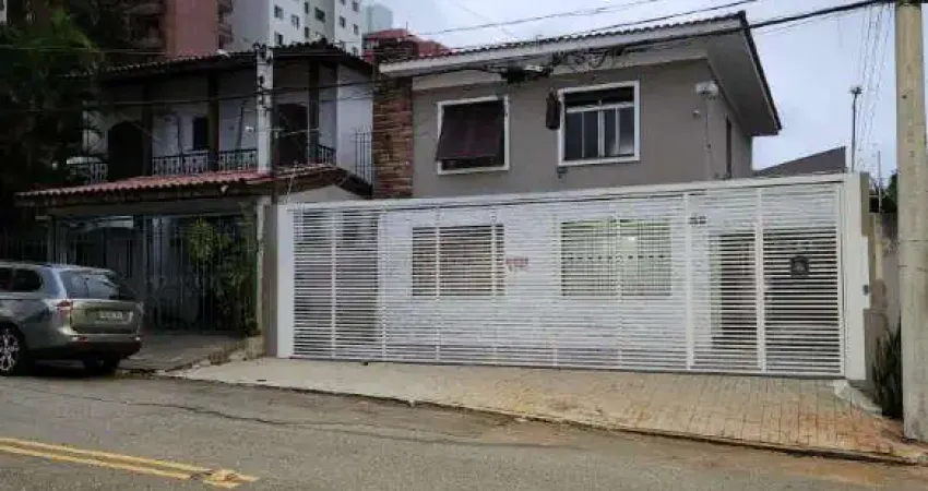 Casa comercial na rua comendador eduardo saccab, n. 359 • 300 m²
