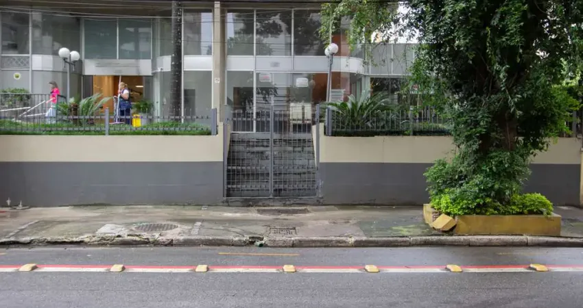 Ponto comercial para alugar na Rua Professor Artur Ramos, 187, Jardim Paulistano, São Paulo