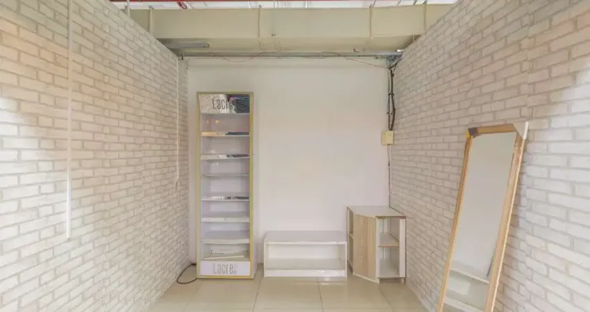 Loja em galeria na avenida paulista, n. 1941 - loja 51 subsolo • 7 m²