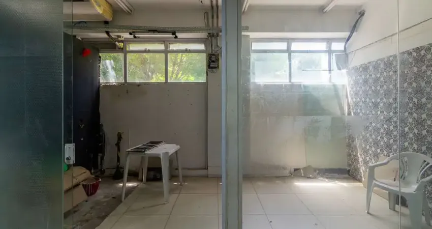 Loja em galeria na avenida paulista, n. 1941 - loja 208 1º andar • 7 m²