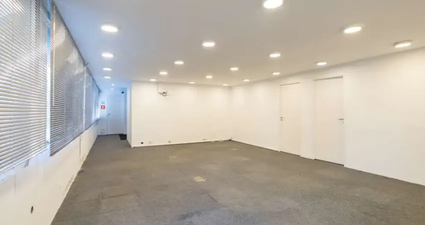 Sala comercial com 4 salas para alugar na Rua Henrique Monteiro, 90, Pinheiros, São Paulo