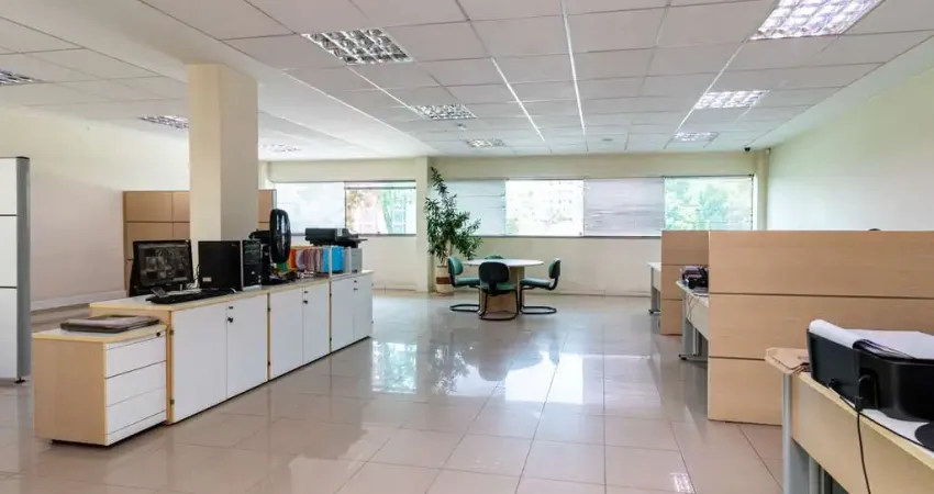 Sala comercial na estrada das lágrimas, n. 439 - sala 01 • 175 m²