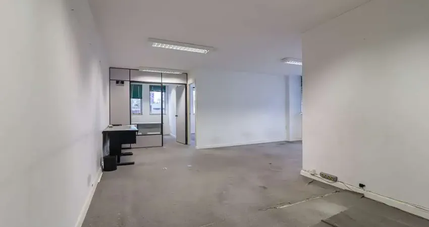 Sala comercial na rua henrique schaumann, n. 300 - sala 64 • 96 m²
