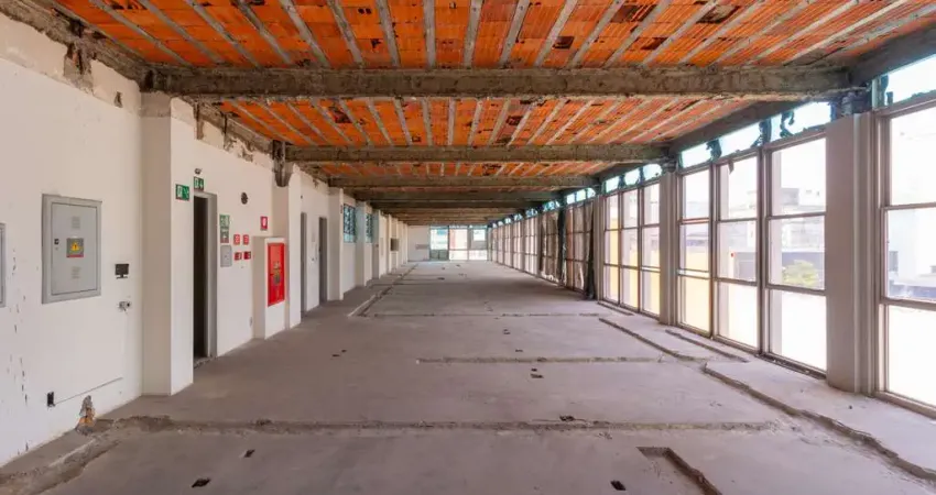 Prédio comercial na rua vinte e quatro de maio, n. 102 • 2883 m²