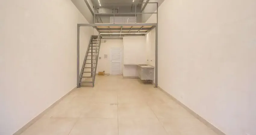 Loja em galeria na rua doutor amâncio de carvalho, n. 182 - loja 3 • 42 m²