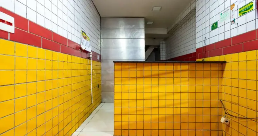 Loja em galeria na rua voluntários da pátria, n. 2041 - loja 10 • 59 m²