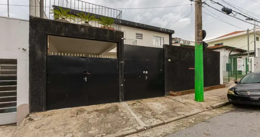 Casa comercial na rua doutor adolfo melo júnior, n. 142 • 150 m²