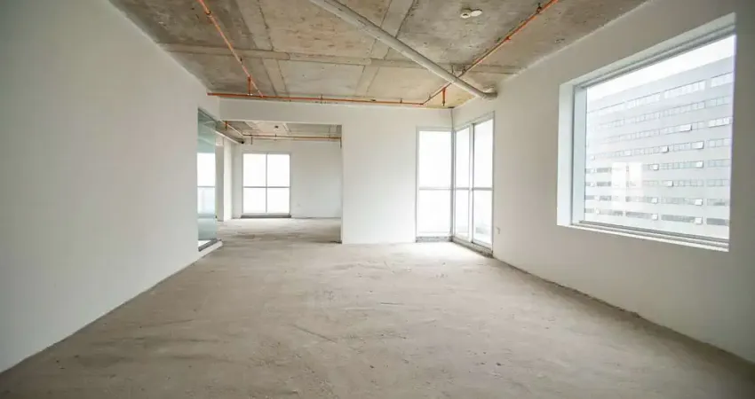 Sala comercial com 5 salas para alugar na Rua Pirapitingui, 80, Liberdade, São Paulo