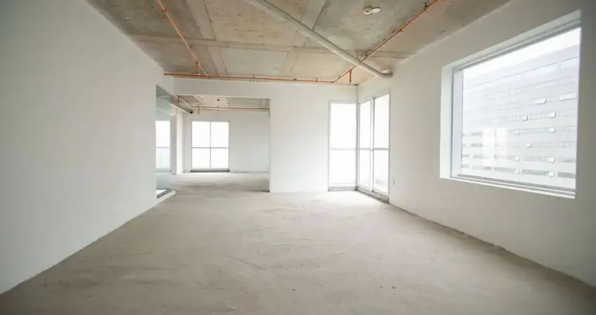 Sala comercial com 5 salas para alugar na Rua Pirapitingui, 80, Liberdade, São Paulo