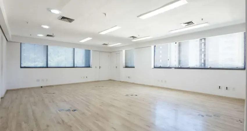 Sala comercial na rua carmo do rio verde, n. 241 - conjunto 31 • 78 m²