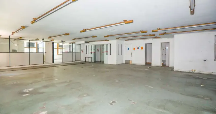 Prédio comercial na rua álvares penteado, n. 97 - 1 andar • 232 m²