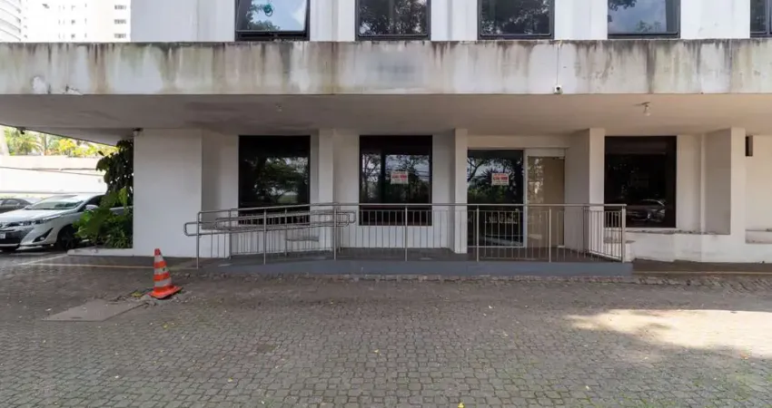 Loja na avenida general furtado nascimento, n. 700 - loja 1 • 180 m²