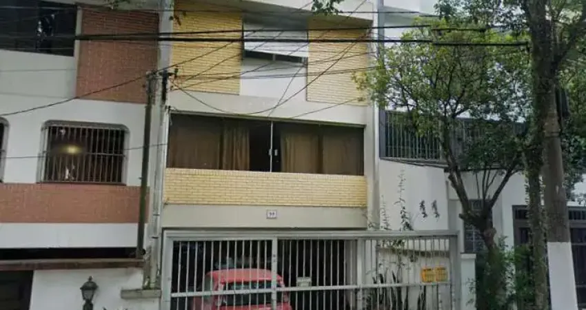 Casa comercial na praça marechal rodrigues ribas junior, n. 98 • 144 m²