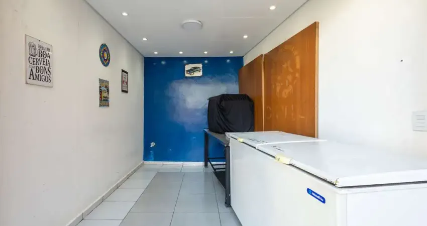 Loja em galeria na rua coronel pedro dias de campos, n. 5 - box 12 • 9 m²