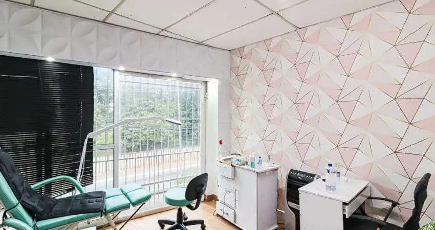 Sala comercial na avenida engenheiro armando de arruda pereira, n. 3150 - sala 03 • 30 m²