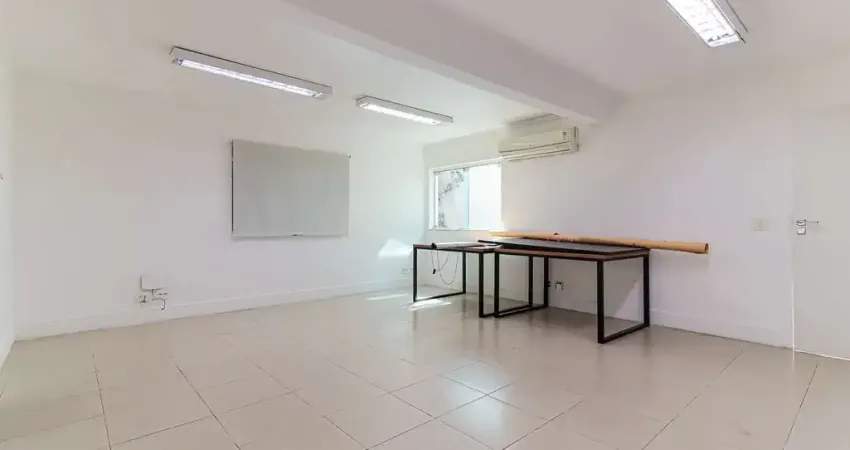 Sala comercial na avenida brigadeiro luís antônio, n. 4148 - conjunto c • 45 m²