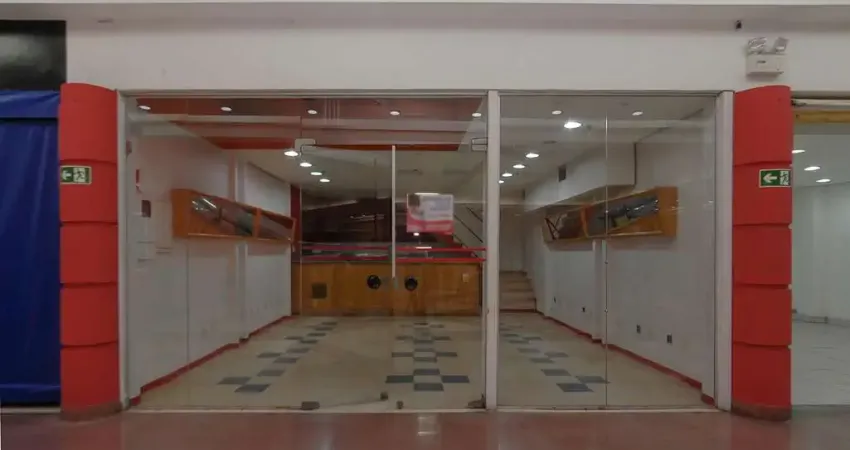 Loja em shopping na rua voluntários da pátria, n. 2182 - loja 62 - santana shopping • 46 m²