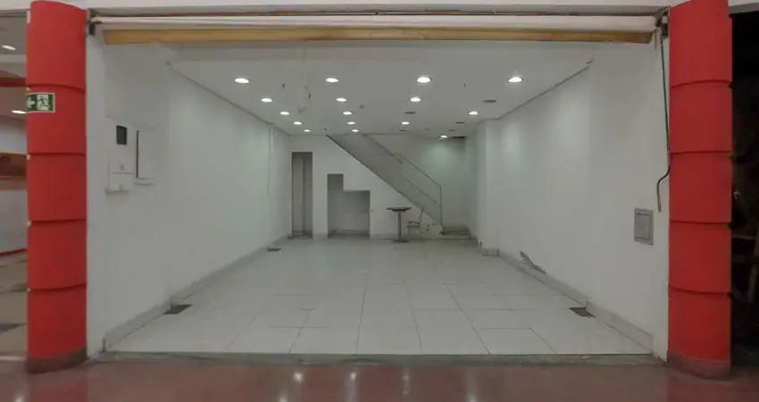 Loja em shopping na rua voluntários da pátria, n. 2182 - loja 61 - santana shopping • 42 m²