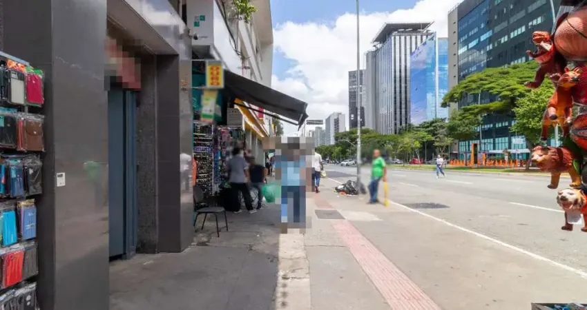 Sobreloja na avenida brigadeiro faria lima, n. 1223 - conjunto 03 • 138 m²