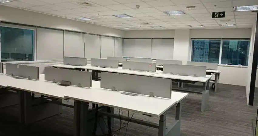 Sala comercial na avenida brigadeiro faria lima, n. 1336 - conjunto 112 • 246 m²