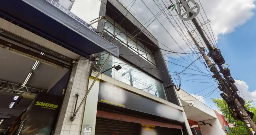 Prédio com 6 salas para alugar na Rua Teodoro Sampaio, 727, Pinheiros, São Paulo