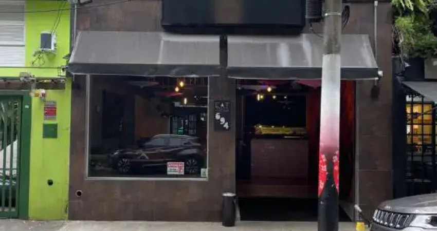 Casa comercial para alugar na Avenida Portugal, 694, Brooklin Paulista, São Paulo